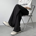 Load image into Gallery viewer, Pleated Straight Pants