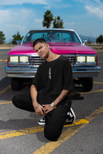 Load image into Gallery viewer, Satoru Gojo Oversized T-shirt